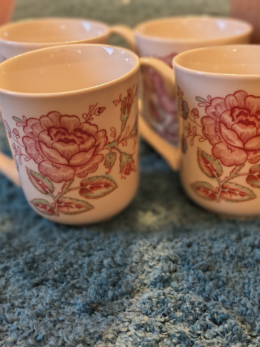 Floral Red Rose Ceramic Mugs - Set of 4